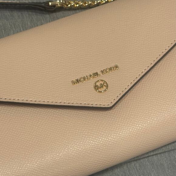 MICHAEL Michael Kors Soft Pink Jet Set Charm Envelope Phone Crossbody NWT - Picture 9 of 13